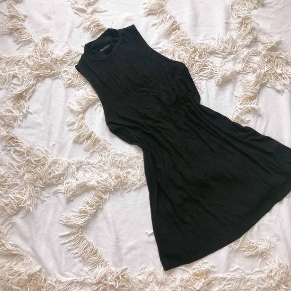 TOPSHOP Turtle Neck Sleeveless Slip Dress 💕💕 - Picture 3 of 4